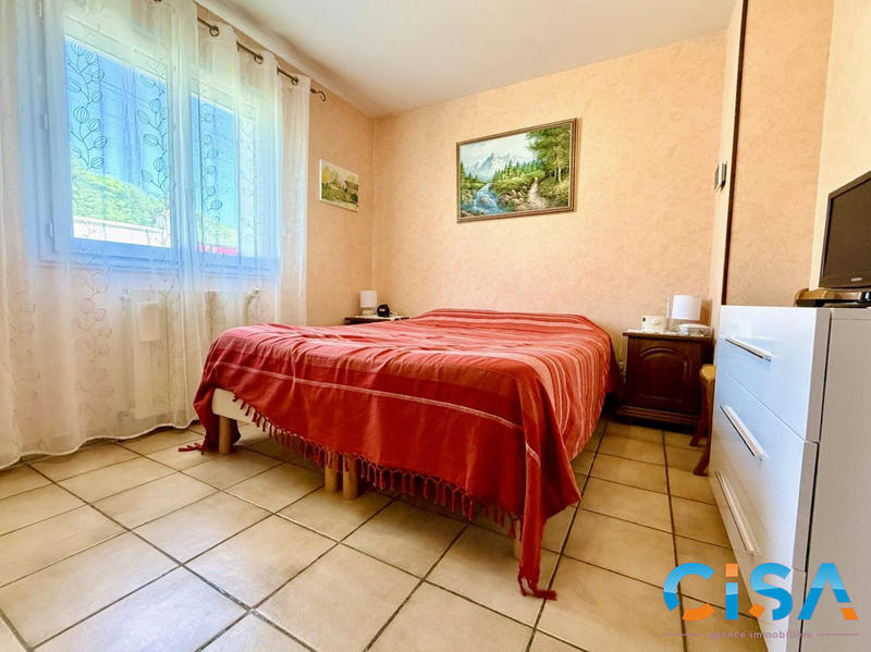 Maison traditionnelle - 125 m² - 6 pièces