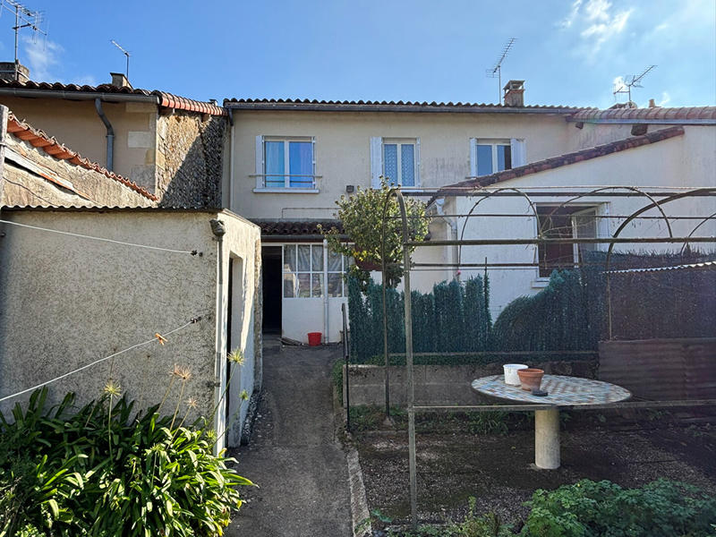 Maison - 100 m² - 5 pièces