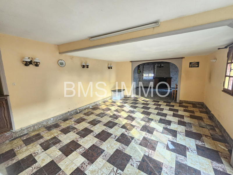 Maison - 165 m² - 9 pièces