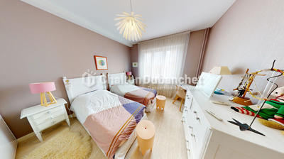 Appartement - 100 m² - 4 pièces