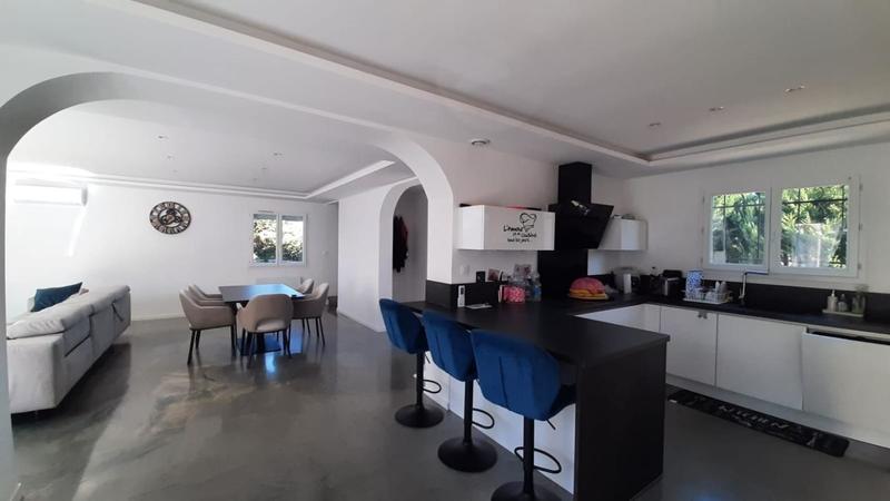 Villa - 153 m² - 5 pièces