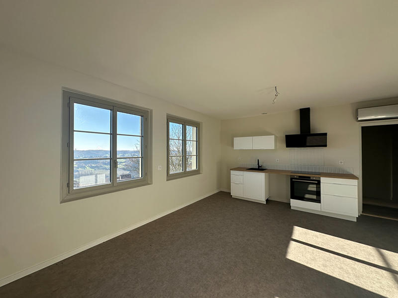 Maison - 327 m² - 13 pièces