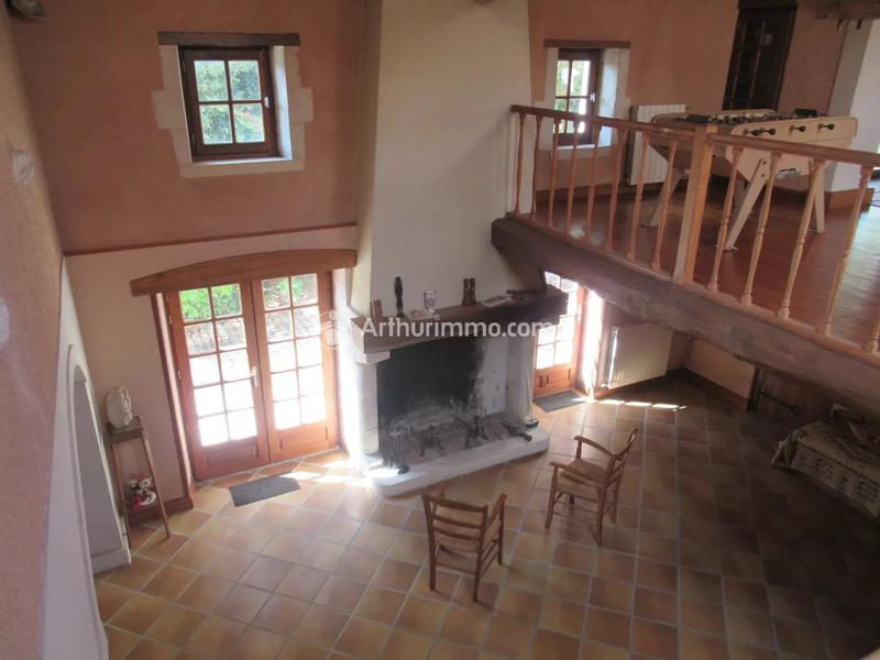 Maison - 274 m² - 8 pièces