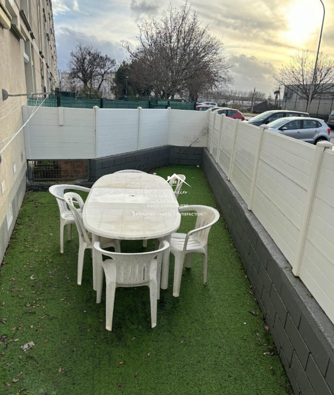 Appartement - 82 m² - 5 pièces