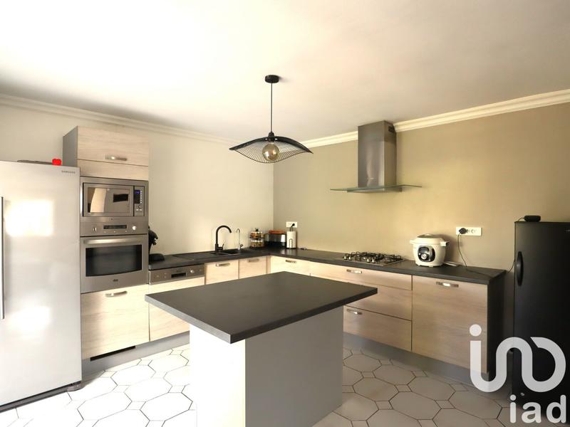 Maison - 95 m² - 4 pièces