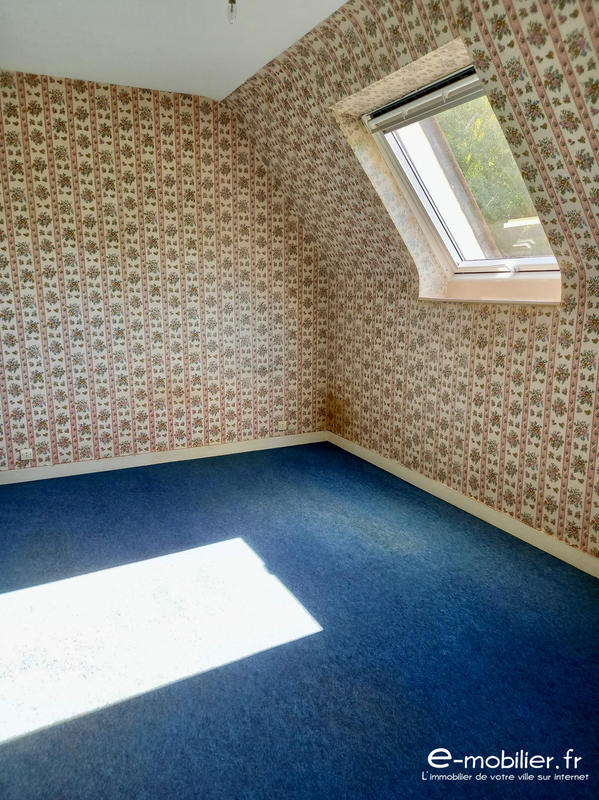 Maison traditionnelle - 90 m² - 4 pièces