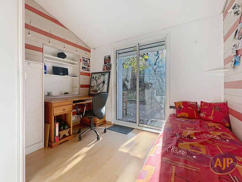 Maison - 85 m² - 5 pièces