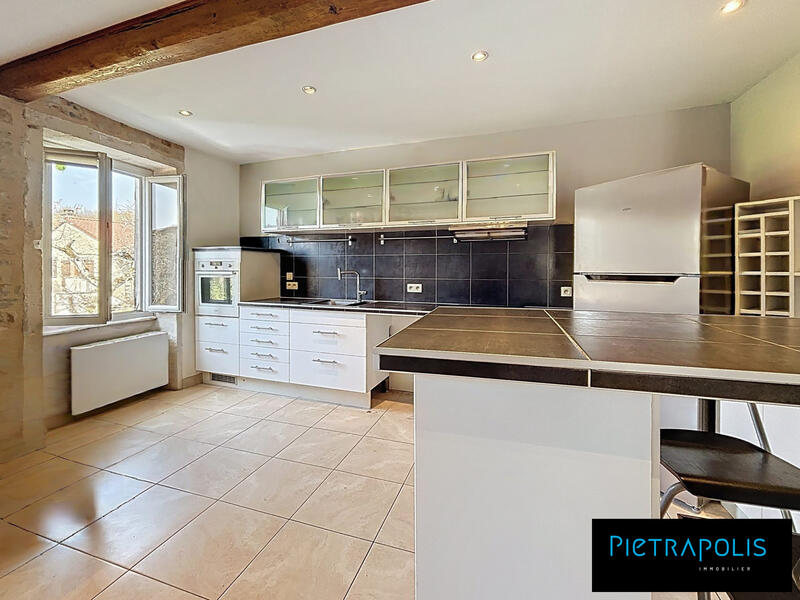 Maison ancienne - 144 m² - 3 pièces