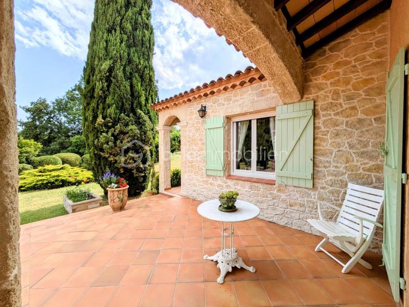 Propriété - 314 m² - 10 pièces