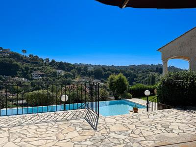 Maison chambre d'hôtes - 545 m² - 18 pièces