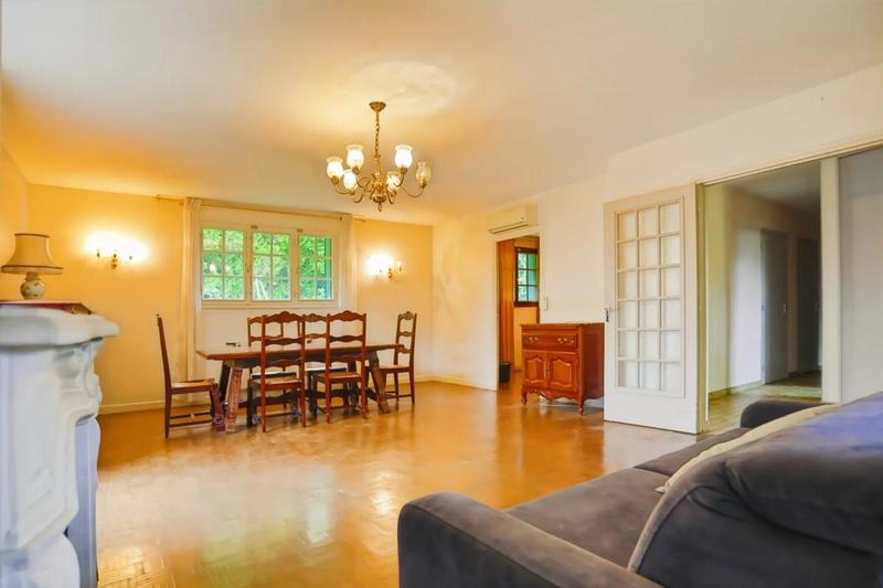 Maison - 95 m² - 5 pièces