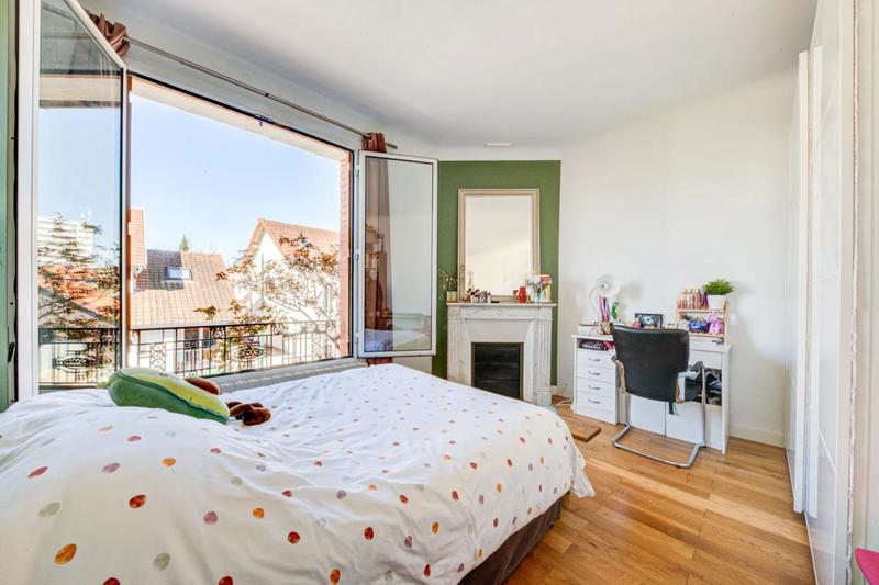 Maison - 121 m² - 6 pièces