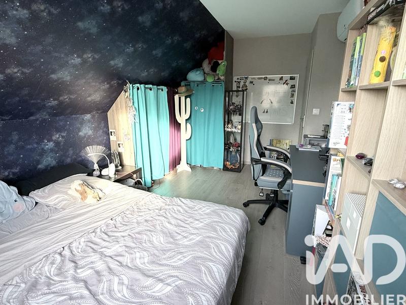 Maison - 140 m² - 5 pièces