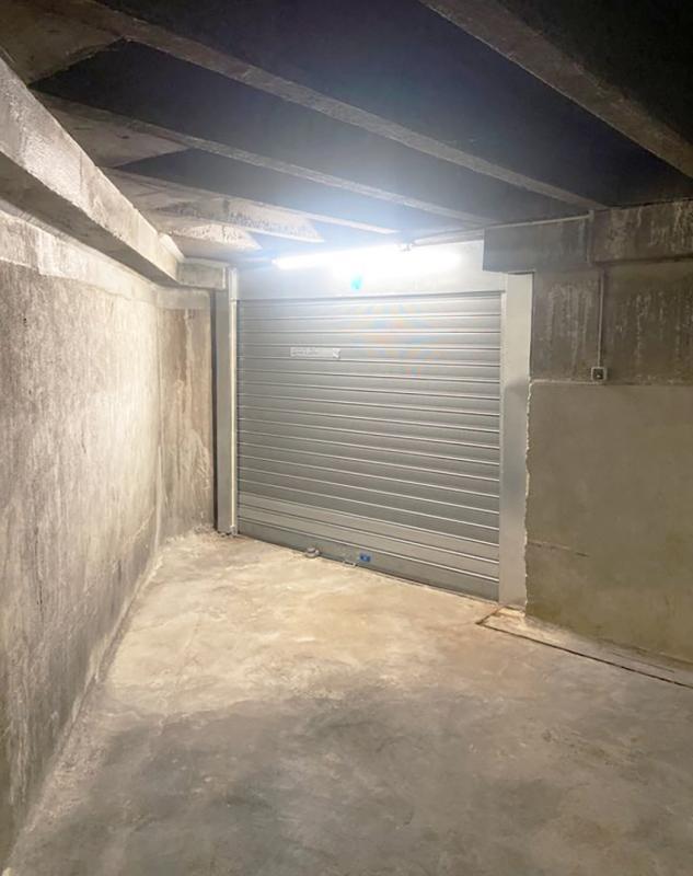 Parking / Garage - 21 m²