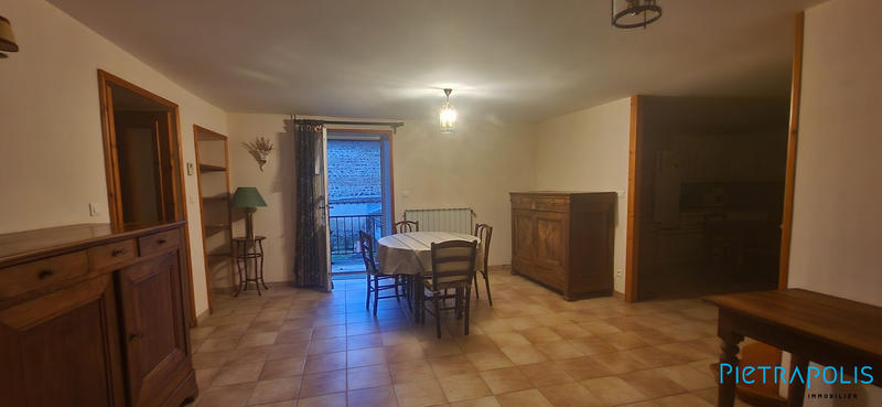 Maison - 194 m² - 7 pièces