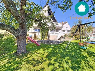 Maison - 200 m² - 7 pièces