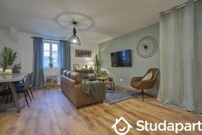 Chambre - 10 m² - 1 pièce