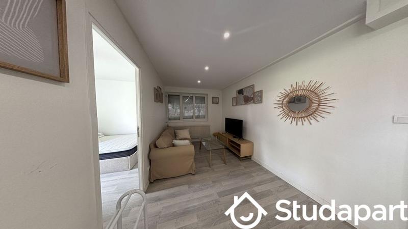 Chambre - 64 m² - 1 pièce