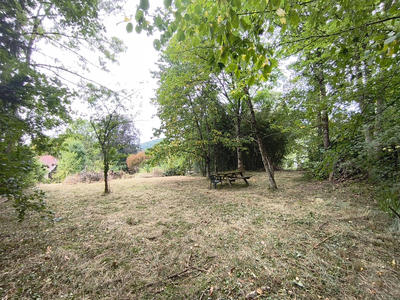 Terrain - 1 051 m²