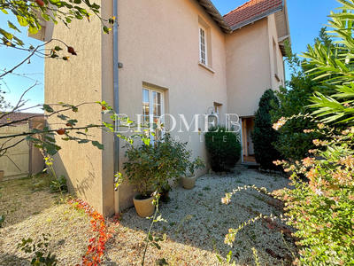 Maison - 104 m² - 5 pièces