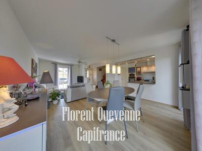 Maison - 102 m² - 4 pièces