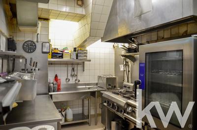 Fonds de commerce - Magasins - 179 m²