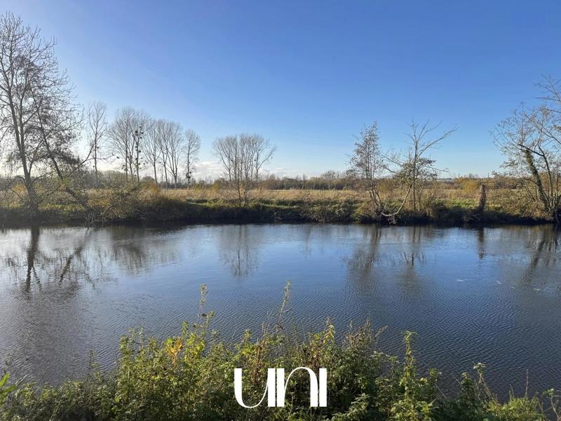 Maison - 280 m² - 9 pièces