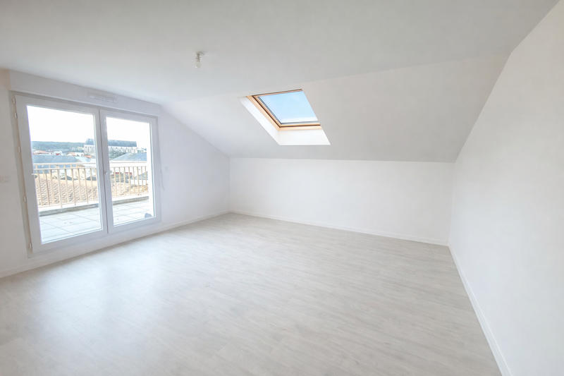 Appartement - 94 m² - 4 pièces