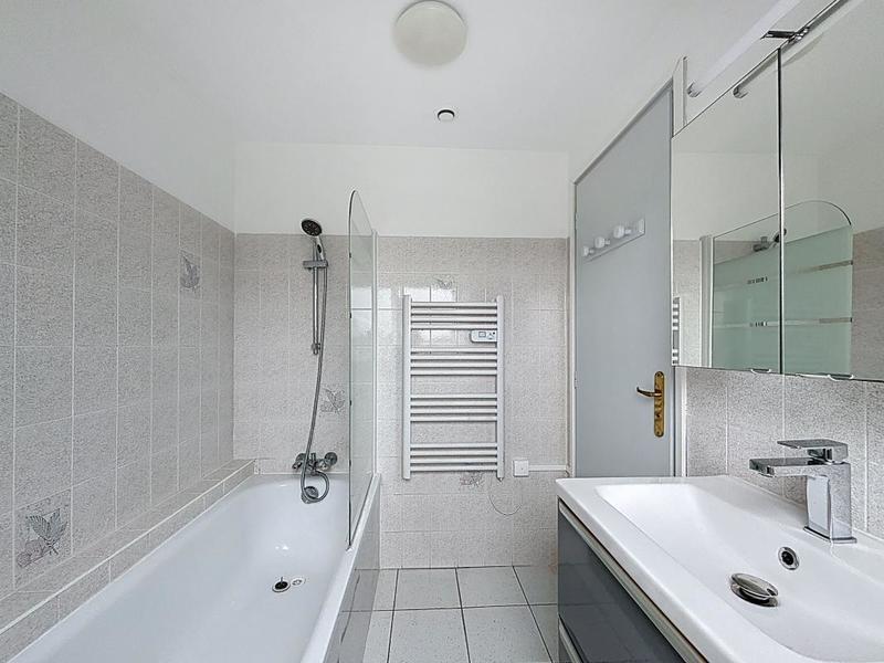 Maison - 111 m² - 6 pièces