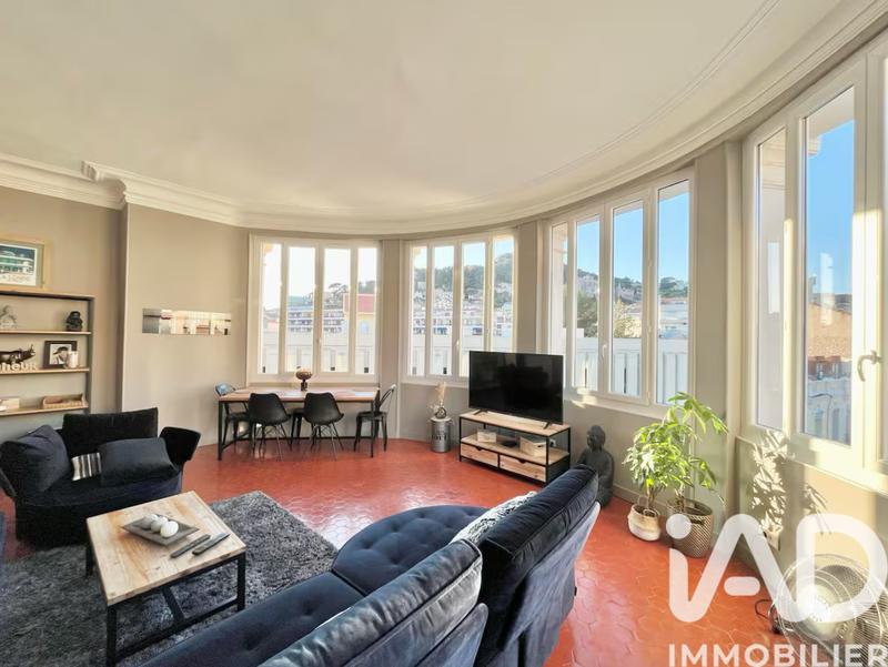 Appartement - 82 m² - 3 pièces