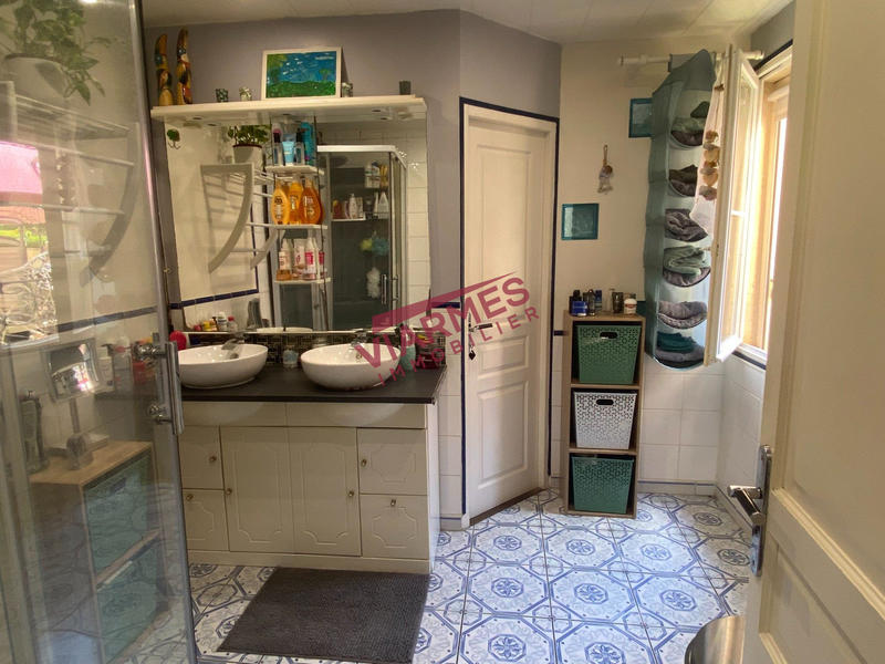 Maison - 196 m² - 8 pièces