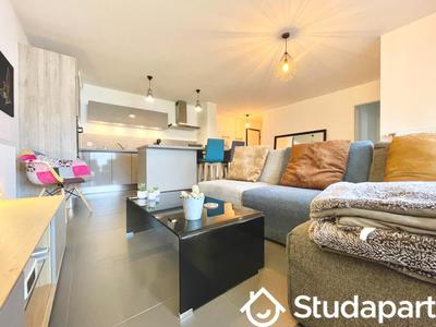 Appartement - 70 m² - 3 pièces