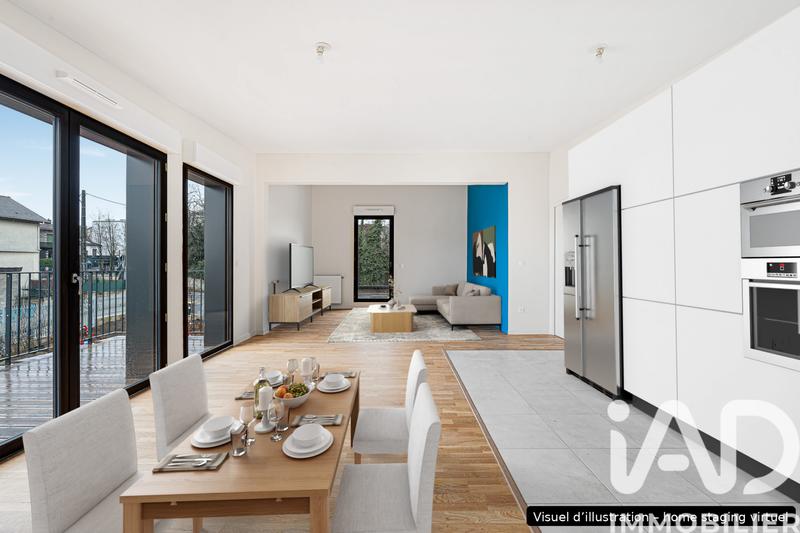 Appartement - 99 m² - 4 pièces