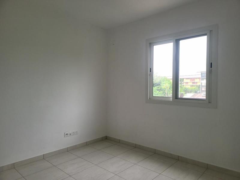 Appartement - 80 m² - 3 pièces
