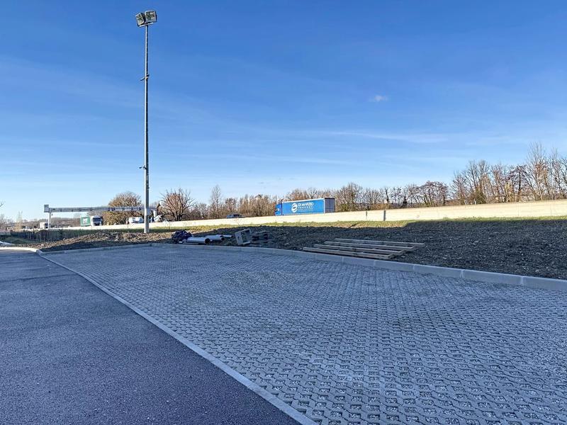 Bureau - 400 m² - 1 pièce