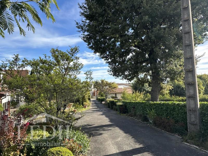 Propriété - 193 m² - 5 pièces