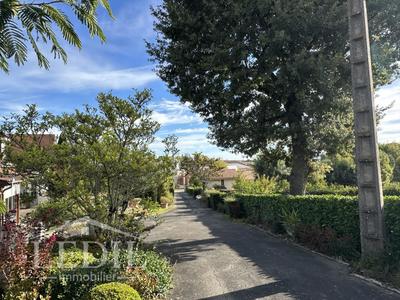 Propriété - 193 m² - 5 pièces