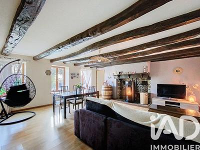 Maison - 205 m² - 5 pièces