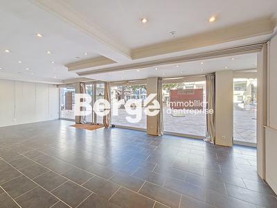 Local commercial - 82 m²