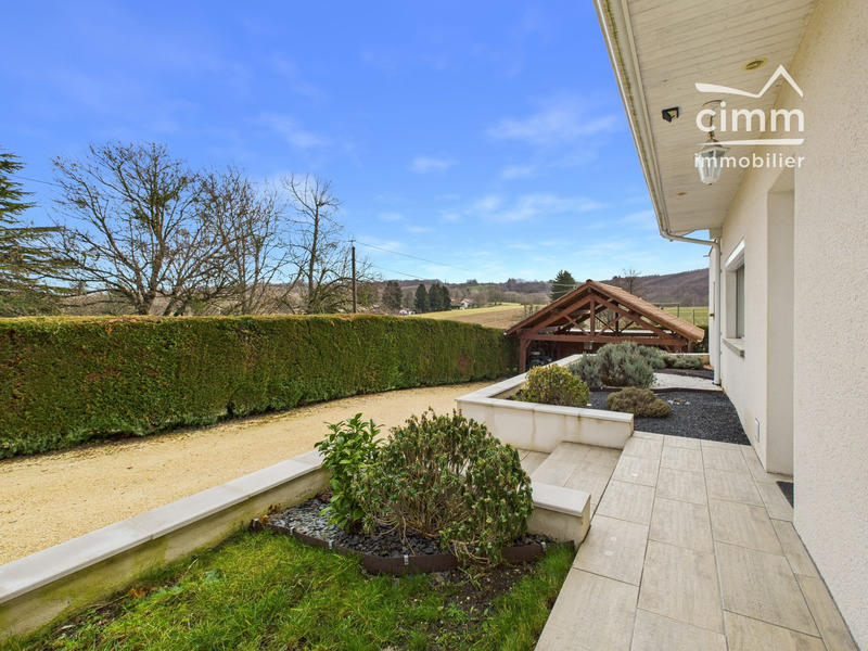 Maison - 110 m² - 5 pièces