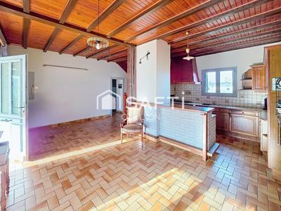 Maison - 143 m² - 6 pièces