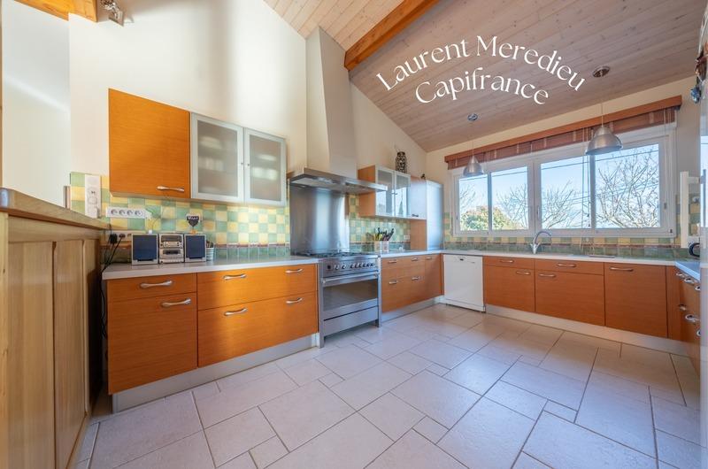 Maison - 196 m² - 6 pièces