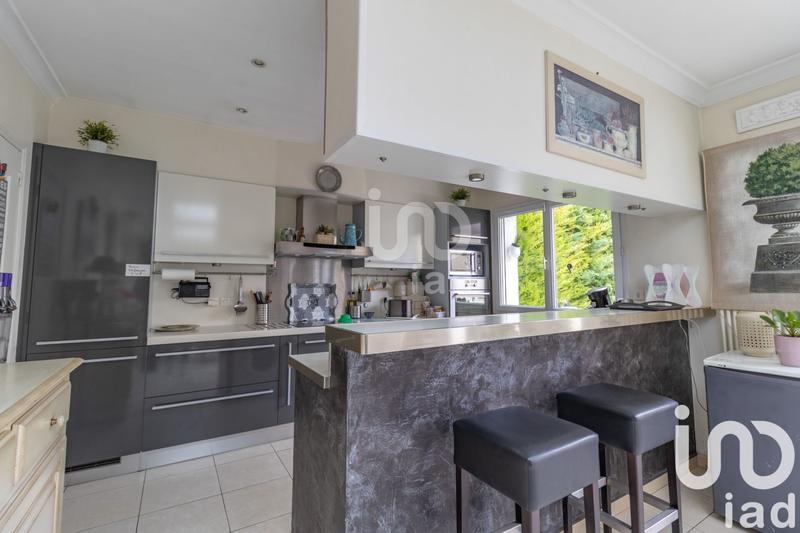 Maison - 190 m² - 8 pièces