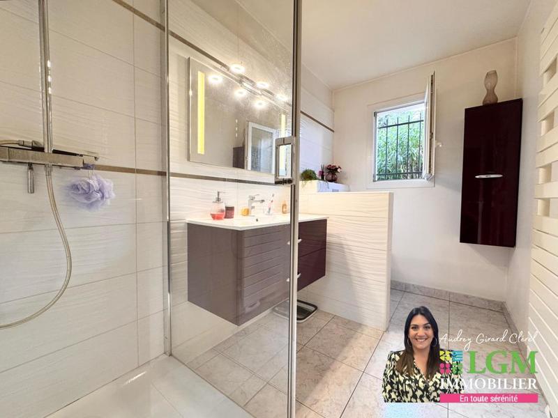 Villa - 90 m² - 4 pièces