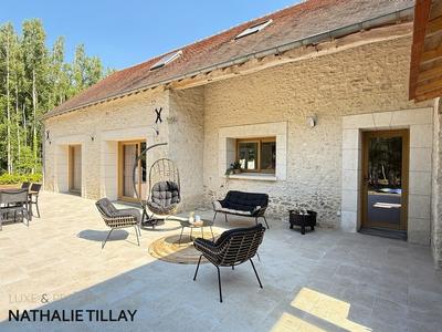 Maison - 260 m² - 7 pièces