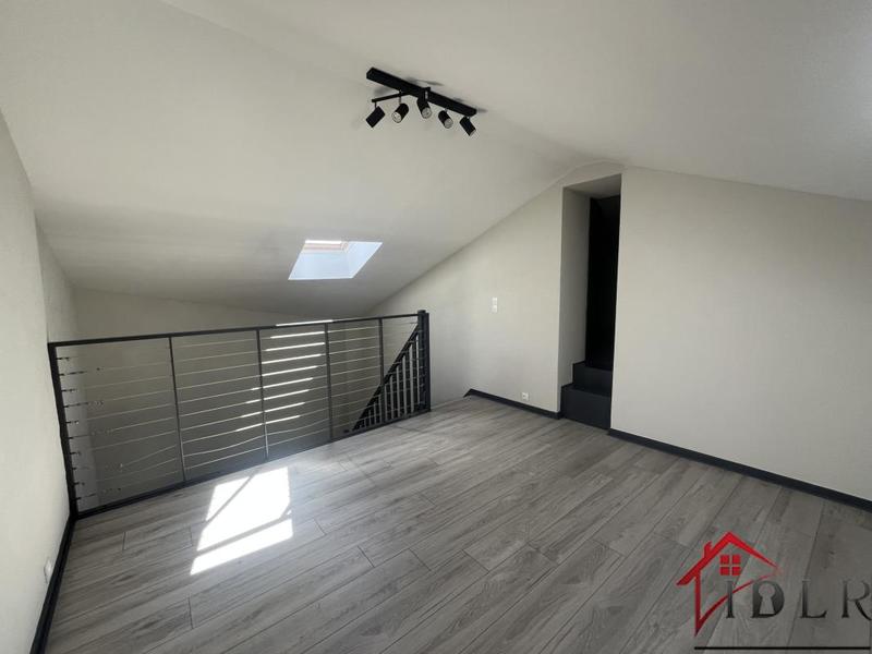 Maison - 185 m² - 10 pièces