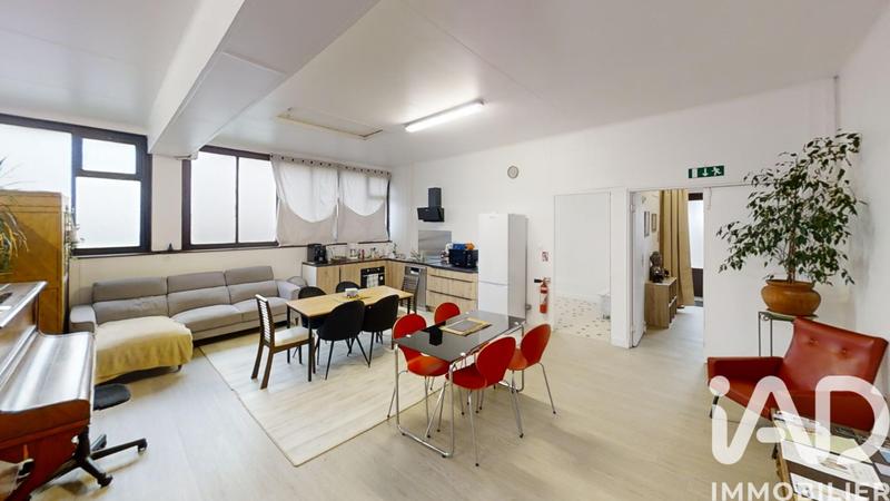 Maison - 203 m² - 5 pièces