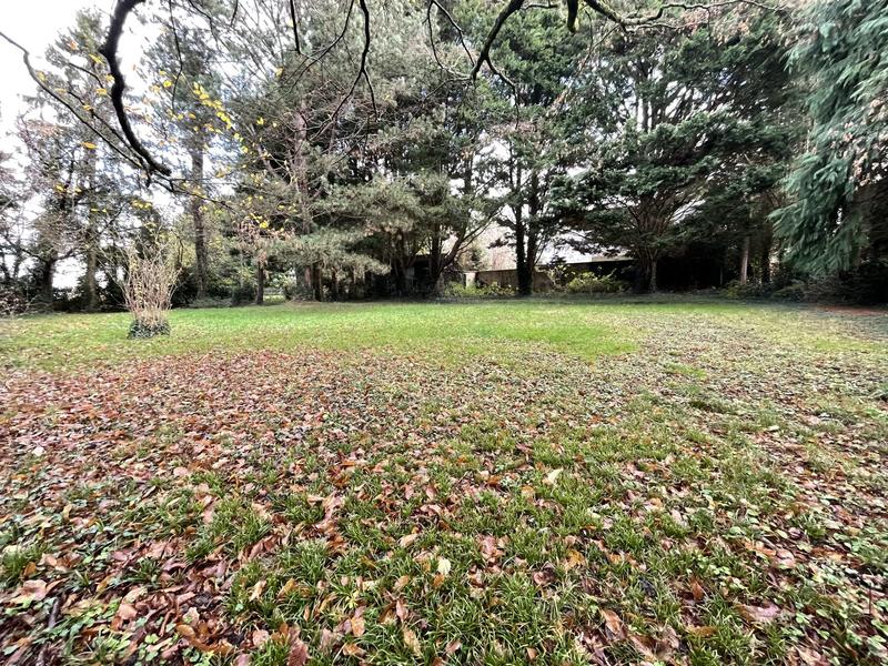 Maison - 274 m² - 12 pièces