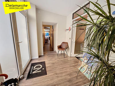 Local commercial - 289 m² - 10 pièces