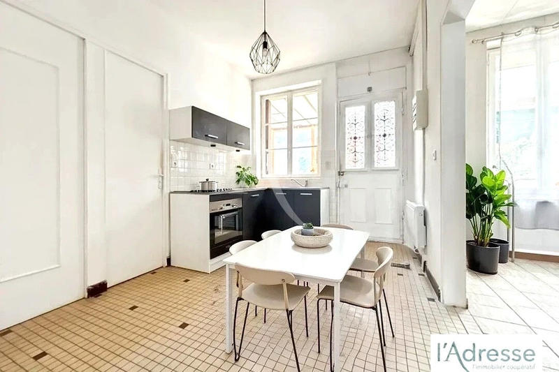 Maison - 91 m² - 4 pièces